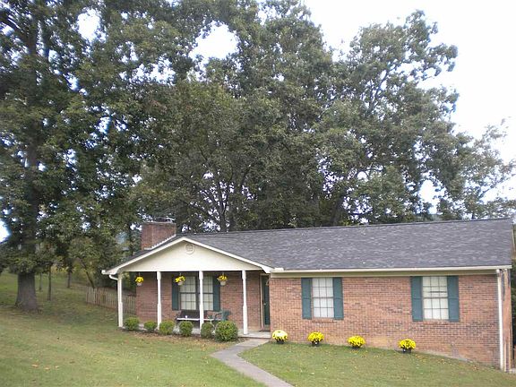 3rd image of 3025 Naomi Dr