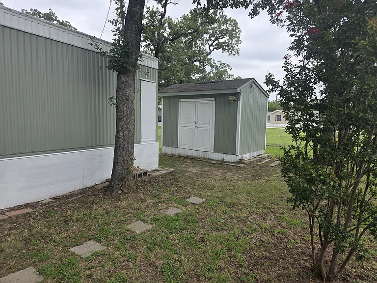2120 South Fwy #105 — Photo 15