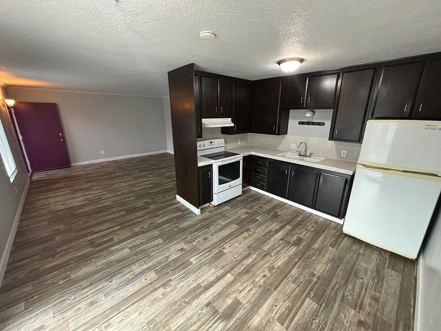 2 bed, $2,400 — Photo 4
