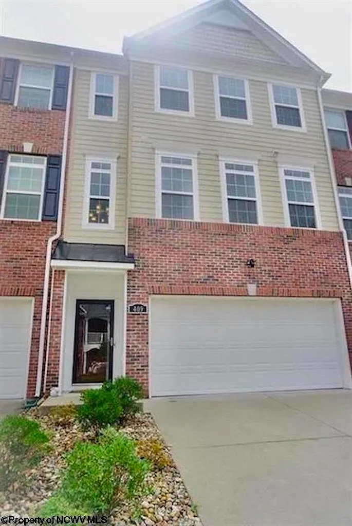 Building Photo - 409 Saint Andrews Dr