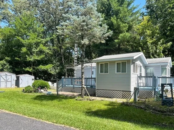 17-167 Woodhaven Dr E, Sublette, IL 61367