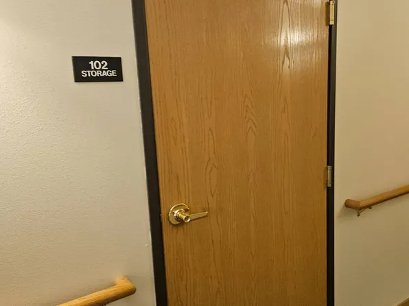 820 1st St NE APT 102, Hartley, IA 51346