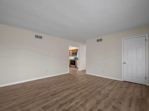 5th image of 3585 Pimlico Pkwy