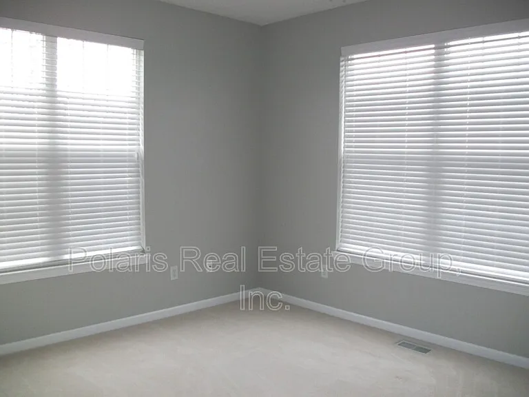 2215 Colfax Ln — Photo 16