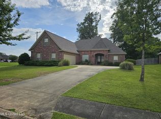 425 Ashtree Ln, Madison, MS 39110