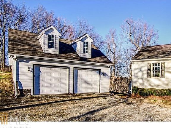2 Car garage with finished Bonus Room!
