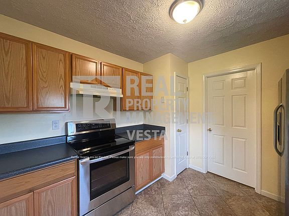 4th image of 174 Mason Philip Dr