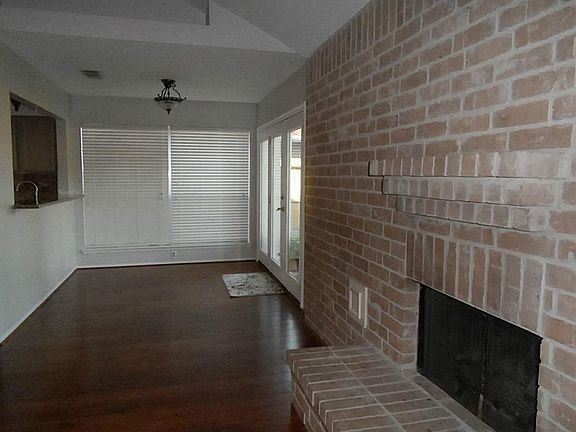 5th image of 15502 Tadworth Dr