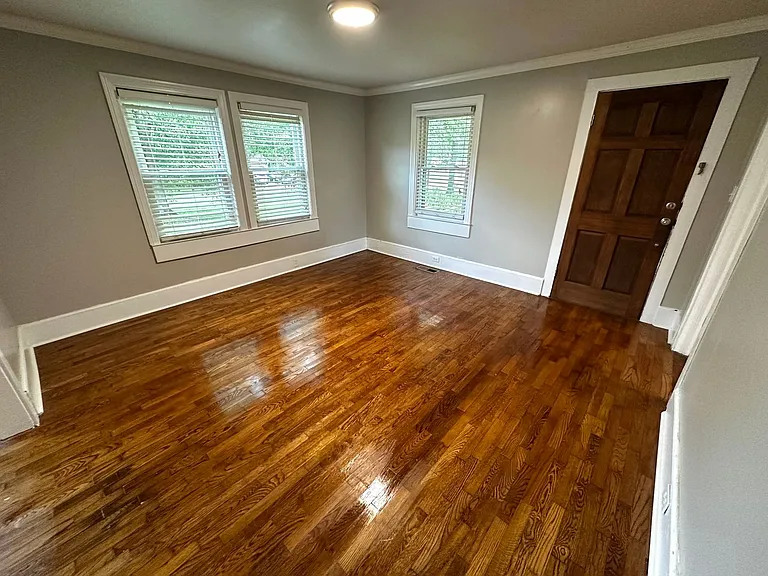 517 Burnett Ferry Rd SW — Photo 2