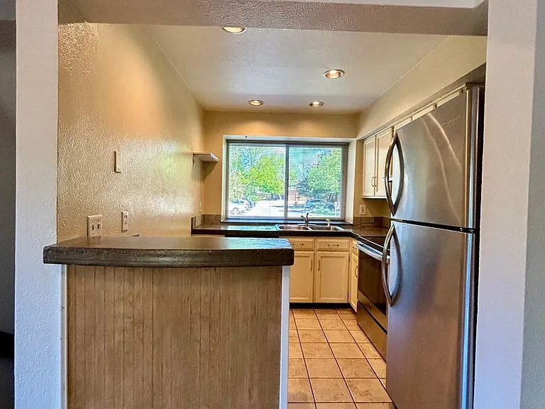 2650 Juniper Ave — Photo 7
