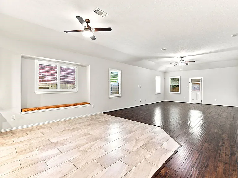 24418 Lakecrest Bend Dr — Photo 22