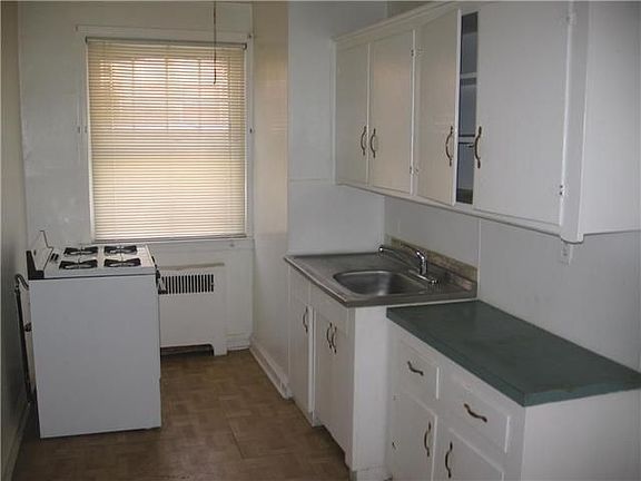 5th image of 5950 Lawndale St