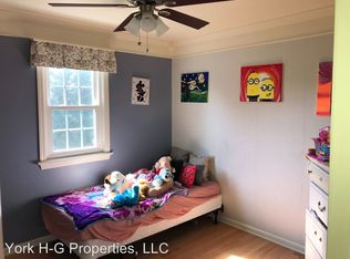 140 James Dr, York, PA 17404