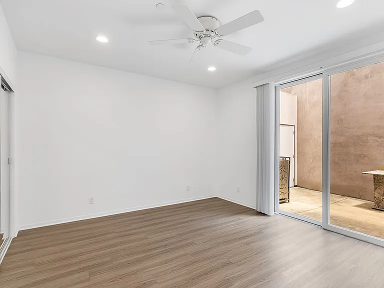384 Loma Ter — Photo 21