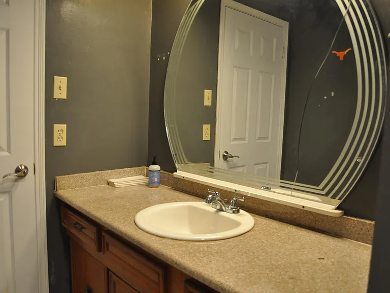 16454 Hickory Knoll Dr — Photo 17
