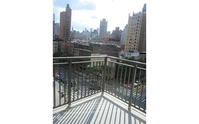 Rented by Douglas Elliman | media 39