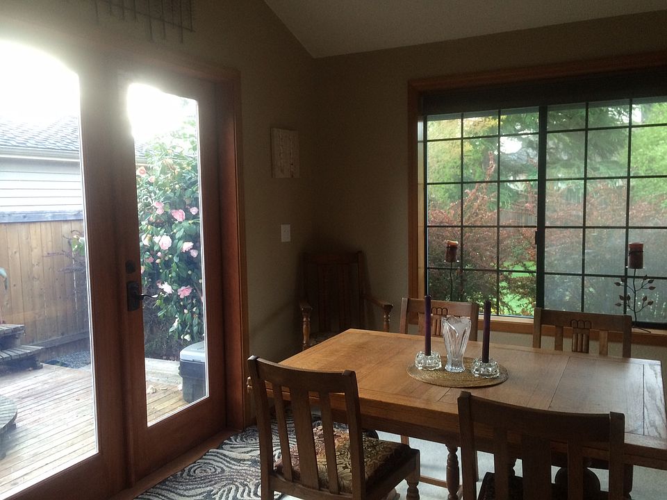 1st image of 3533 Ashley Dr NE