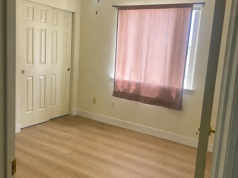 12802 Dillon Ln — Photo 6