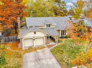 8410 E Overbrook Ln, Wichita, KS 67206