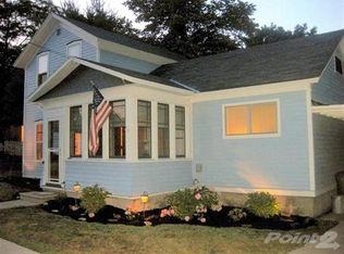 56 Park St, Pentwater, MI 49449