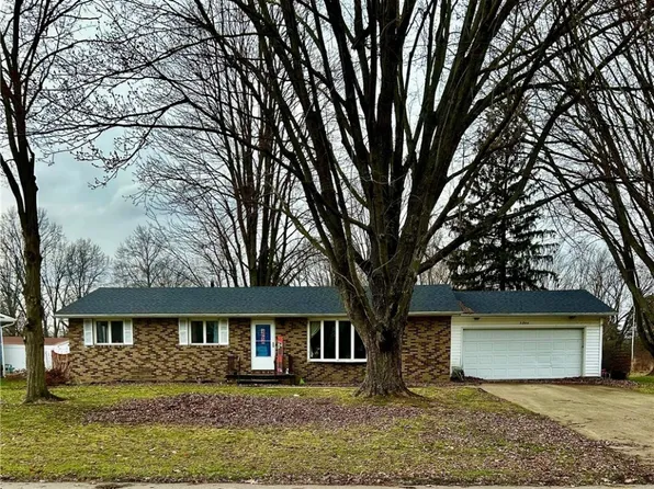 5844 Hoover Blvd, Lorain, OH 44053