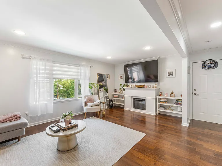 43 Passaic St #2 — Photo 3
