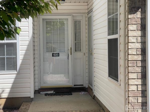 800 Plymouth Rd