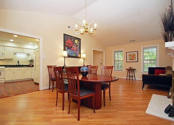 5th image of 4448 Riverdale Ave