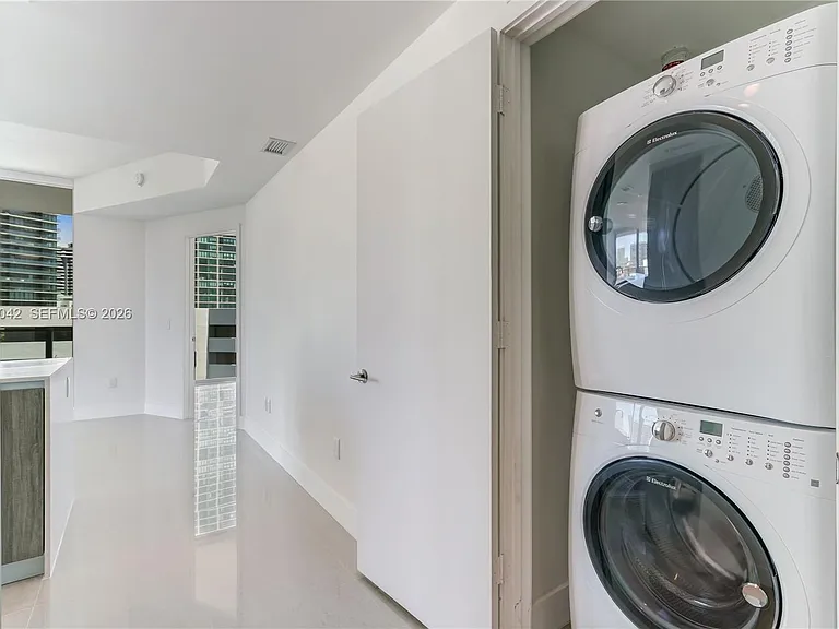 2900 NE 7th Ave #801 — Photo 16