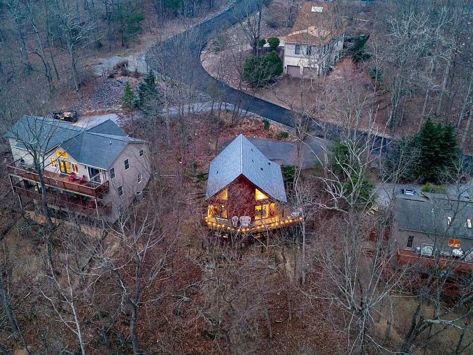 1st image of 229 Hogan Ct