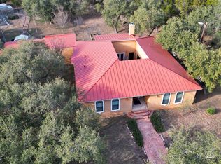 450 Windmill Oaks Dr, Wimberley, TX 78676
