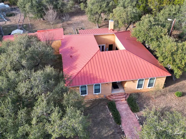 450 Windmill Oaks Dr, Wimberley, TX 78676