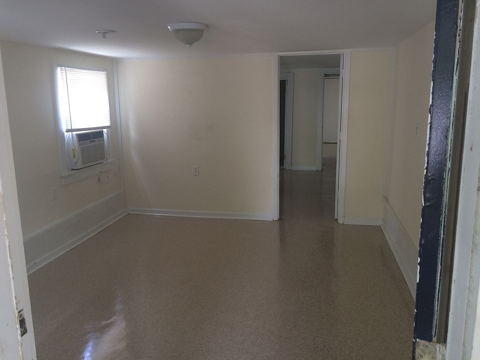 1st image of 2225 Dauphine St #B