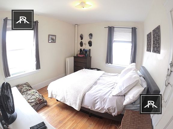 5th image of 1605 Commonwealth Ave #34