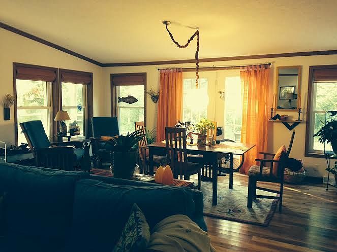 2nd image of 222 Nygard St