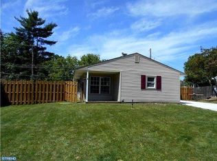 57 Black Walnut Rd, Levittown, PA 19057