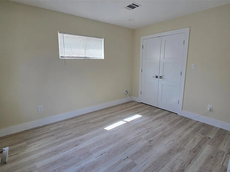 3733 Seabrook St — Photo 8