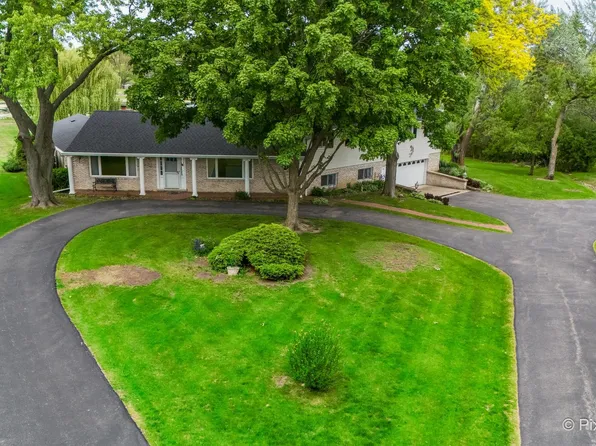 5 Canterbury Ct, South Barrington, IL 60010