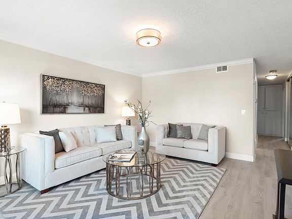 5th image of 1524 Mount Lassen Dr
