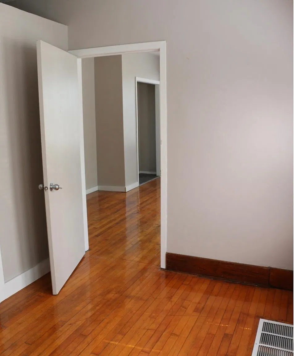 6 bed, 1654 sqft, $2,610 — Photo 4