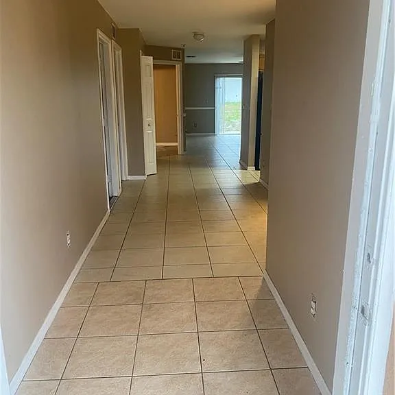 5214 25th St SW — Photo 1