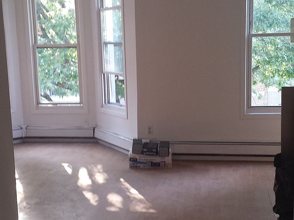 4th image of 1350 Prospect Ave APT 2