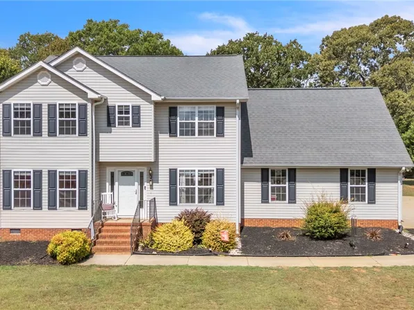 102 Country Garden Ln, Anderson, SC 29626