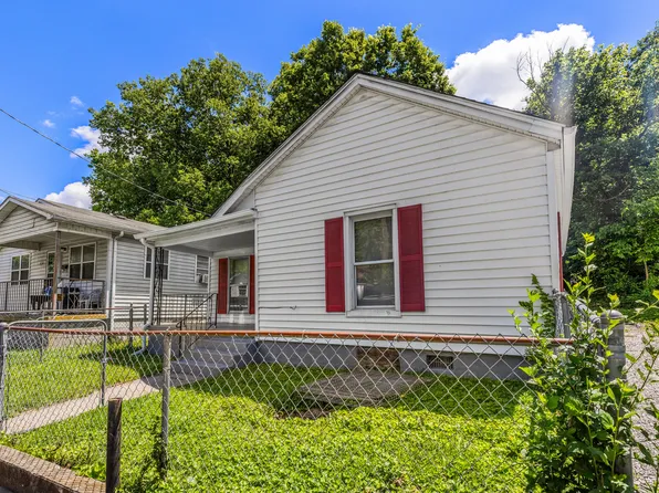 858 Lylesville St, Paris, KY 40361