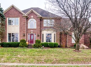 830 Lake Forest Pkwy, Louisville, KY 40245