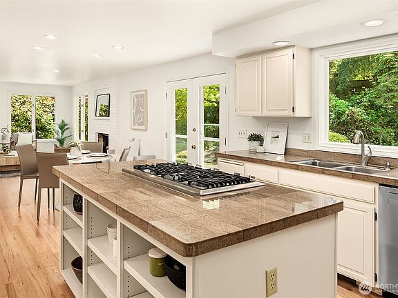 5th image of 8531 Hunts Point Lane