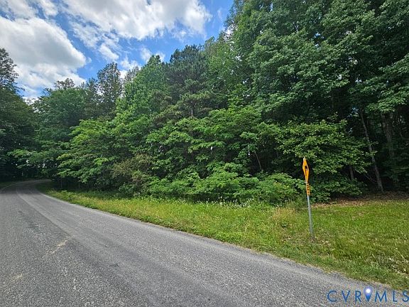 3rd image of 16491 Connie Hall Rd