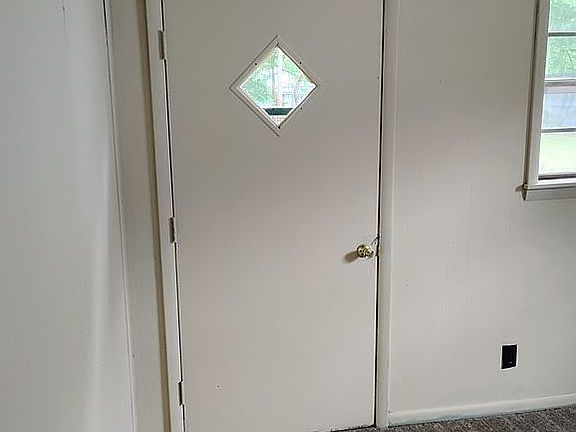 5th image of 435 Scoggins St