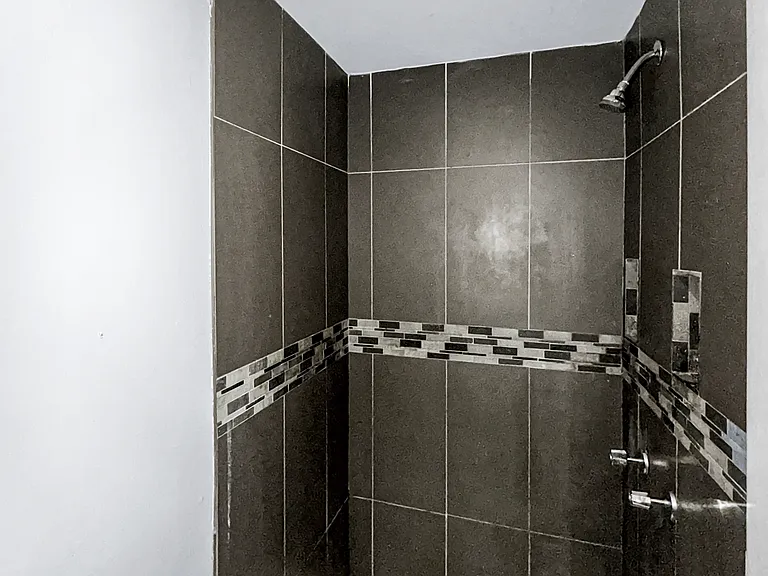 4644 G St #1 — Photo 9