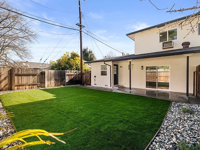 4208 Canby Way — Photo 11